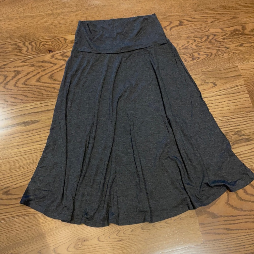 Comfortable maternity skirt